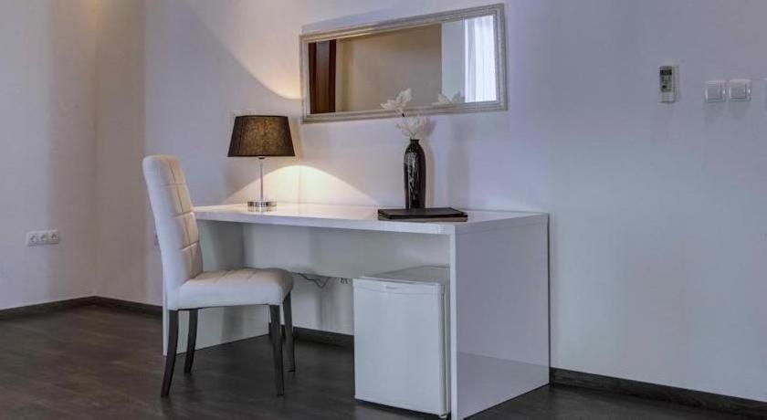 The Suites - Small Luxury Living Βόντιτσε Εξωτερικό φωτογραφία