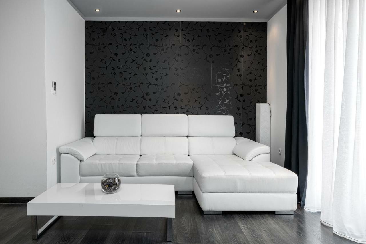 The Suites - Small Luxury Living Βόντιτσε Εξωτερικό φωτογραφία