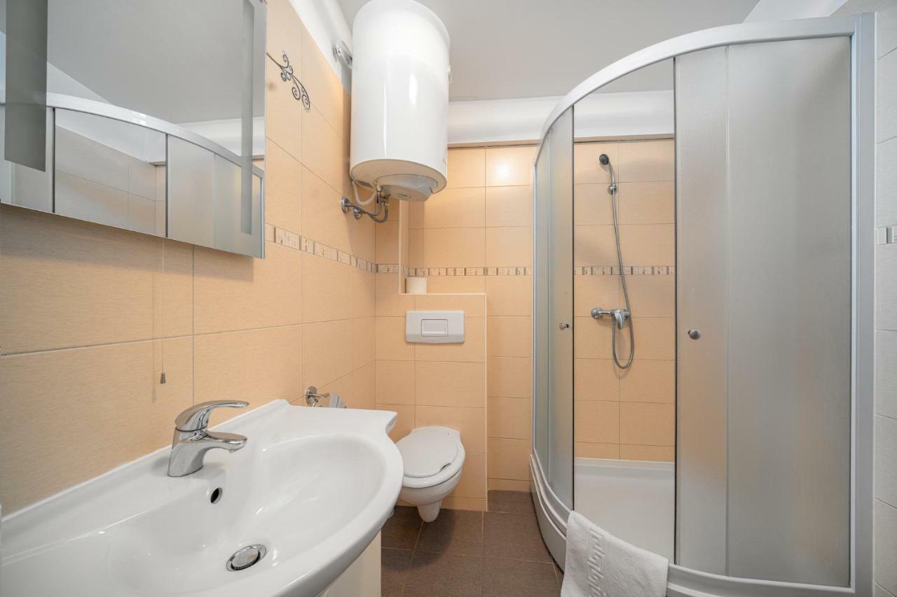 The Suites - Small Luxury Living Βόντιτσε Εξωτερικό φωτογραφία